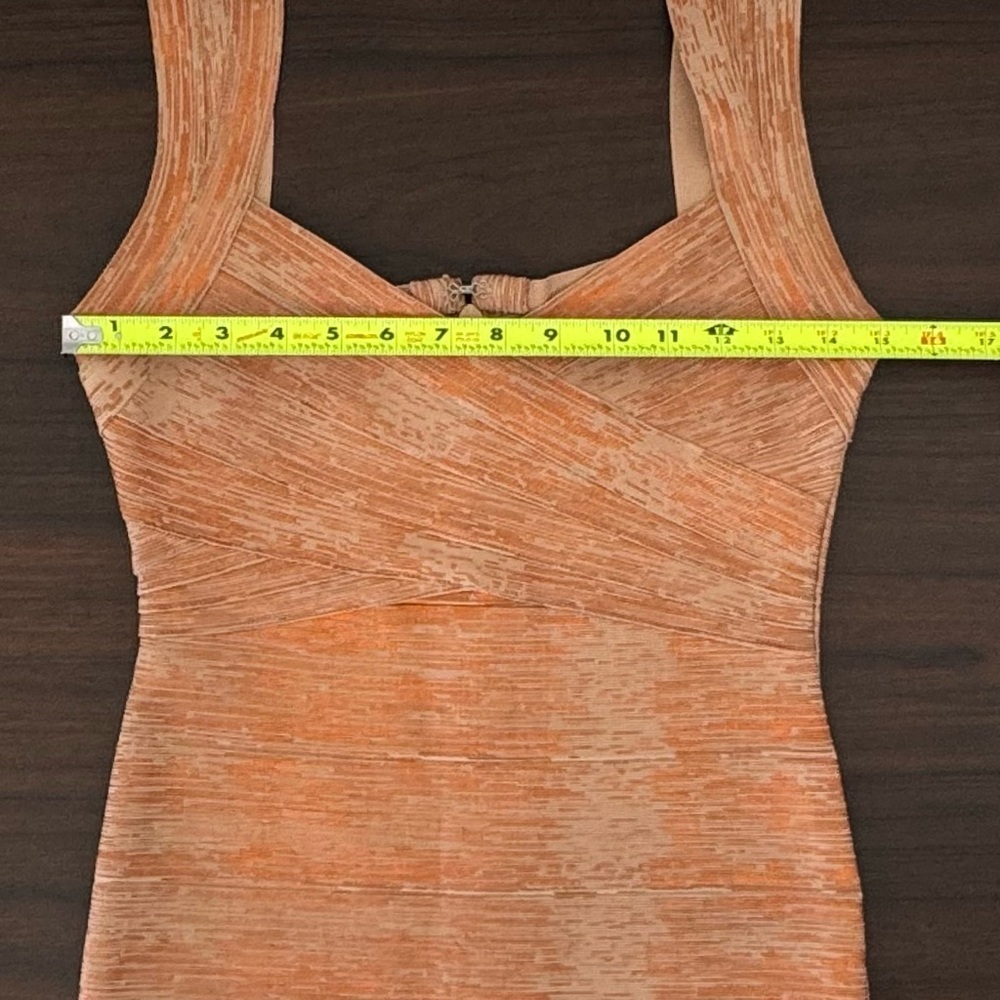 Elegant Rose Gold Bandage Dress - Picture 9 of 10